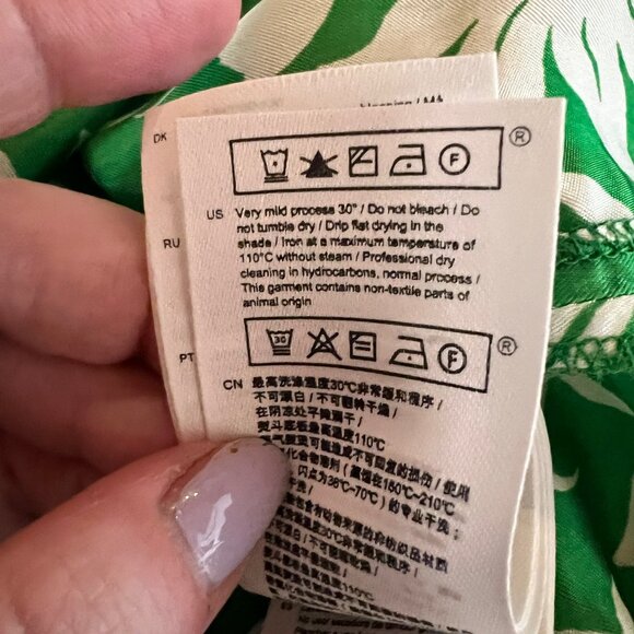 Maje Green White Floral Print Silk Button Down Blouse Size 3 (US L) - Picture 11 of 13